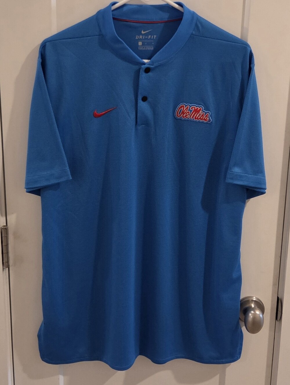 Nike Snap-Button Blade Collar Golf Polo Shirt University of Mississippi - Large